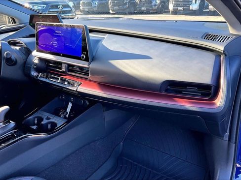 Certified 2026 Toyota Prius XSE image 18