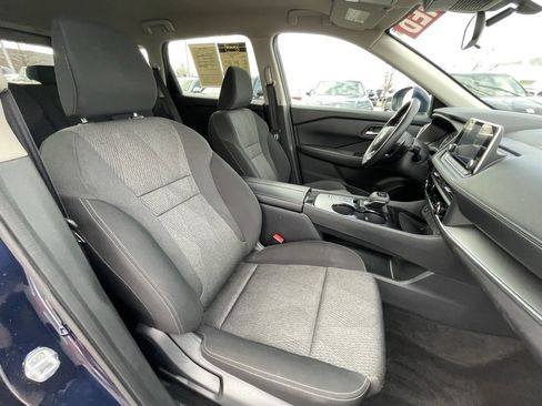 Used 2024 Nissan Rogue SV image 29