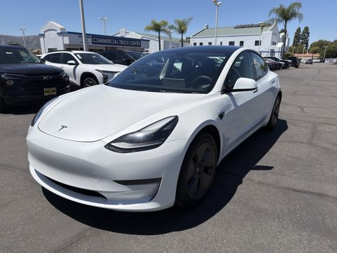 Used 2023 Tesla Model 3 Standard Range RWD image 4