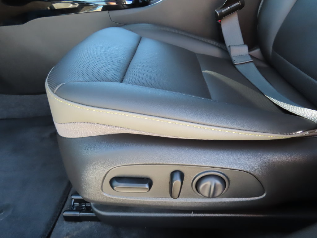Used 2025 Chevrolet Trax ACTIV w/ Driver Confidence Package FWD image 6