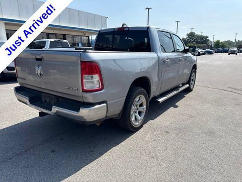 Used 2022 RAM 1500 Big Horn AWD/4WD image 3