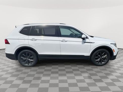 Used 2024 Volkswagen Tiguan SE FWD image 5