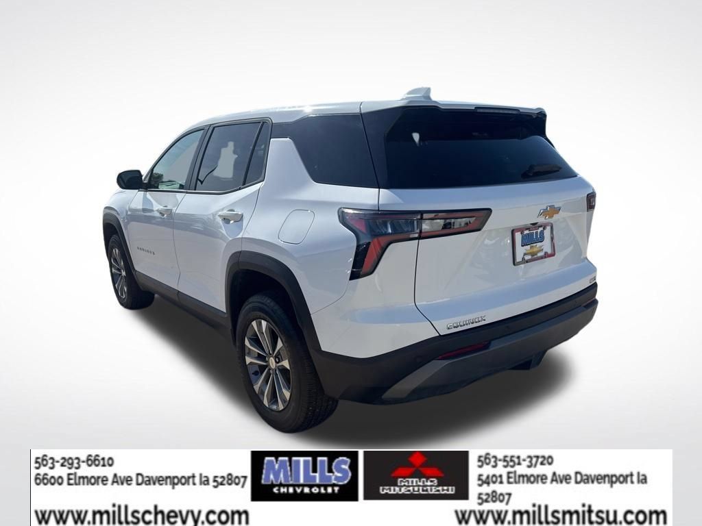 Used 2025 Chevrolet Equinox LT FWD image 3
