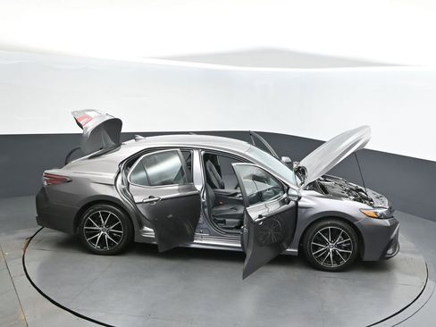 Used 2023 Toyota Camry SE image 51