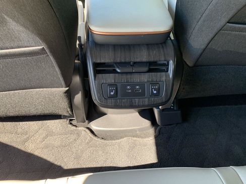 Certified 2024 Nissan Ariya AWD image 21