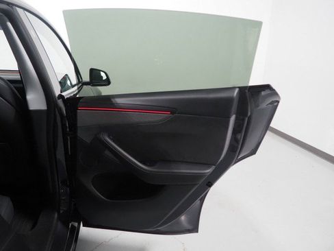 Used 2026 Tesla Model Y 2WD image 67