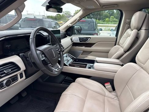 Used 2020 Lincoln Navigator Reserve w/ Luxury Package AWD/4WD image 7