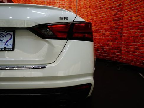 Used 2019 Nissan Altima 2.5 SR FWD image 65