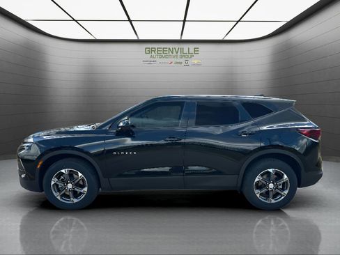 Used 2025 Chevrolet Blazer LT AWD/4WD image 9