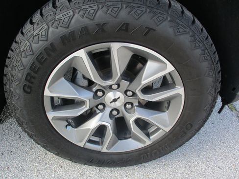 Used 2019 Chevrolet Silverado 1500 RST w/ All-Star Edition RWD image 9