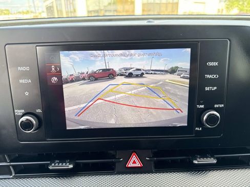 Used 2025 Kia Sportage LX image 26