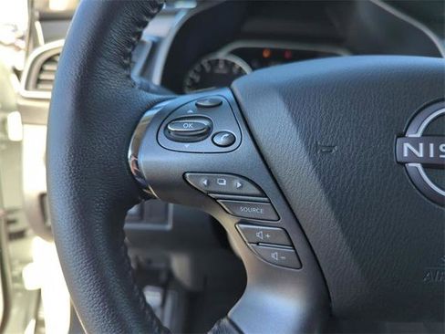 Certified 2024 Nissan Murano SV w/ SV Midnight Edition Package image 23