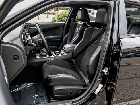 Used 2022 Dodge Charger Scat Pack RWD image 37