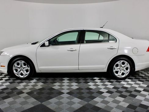 Used 2010 Ford Fusion SE FWD image 4