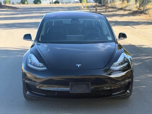 Used 2018 Tesla Model 3 RWD image 2