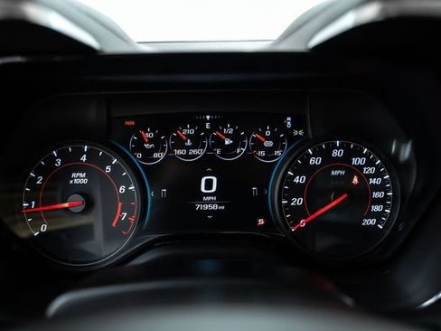 Used 2017 Chevrolet Camaro ZL1 RWD image 31