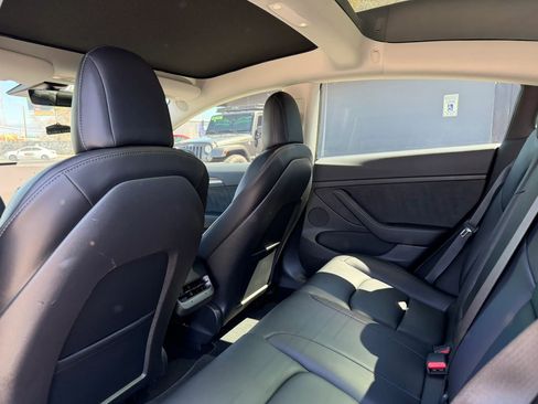 Used 2022 Tesla Model 3 Long Range AWD/4WD image 15