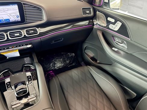 New 2026 Mercedes-Benz Maybach GLS 600 4MATIC image 21