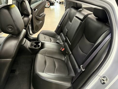 Used 2017 Chevrolet Volt Premier w/ Driver Confidence II Package image 16