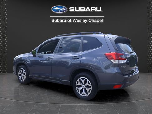 Certified 2023 Subaru Forester Premium AWD/4WD image 5