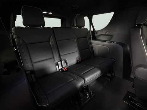 Used 2021 Chevrolet Suburban Premier image 29