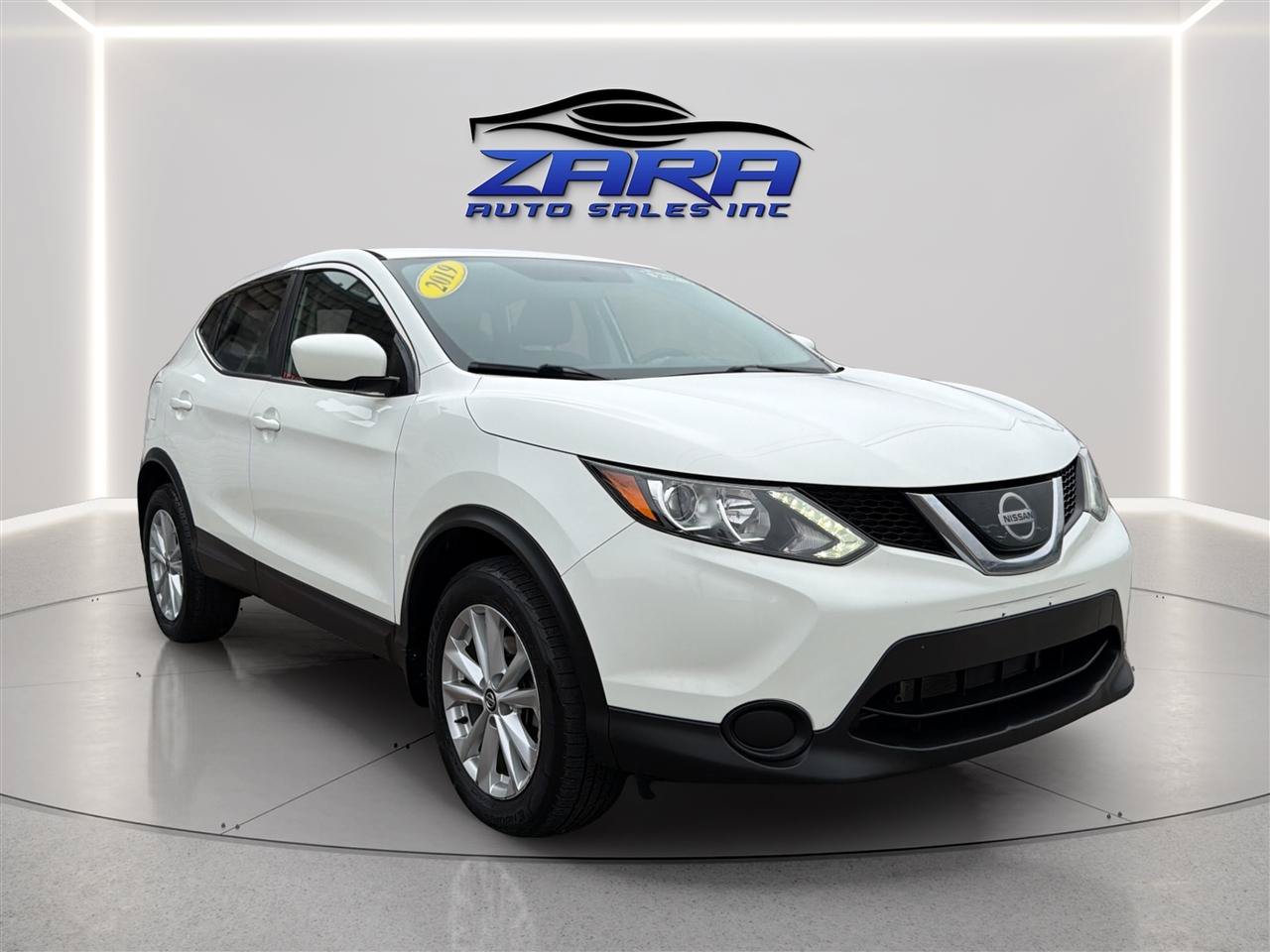 Used 2019 Nissan Rogue Sport S w/ Appearance Package AWD/4WD image 9