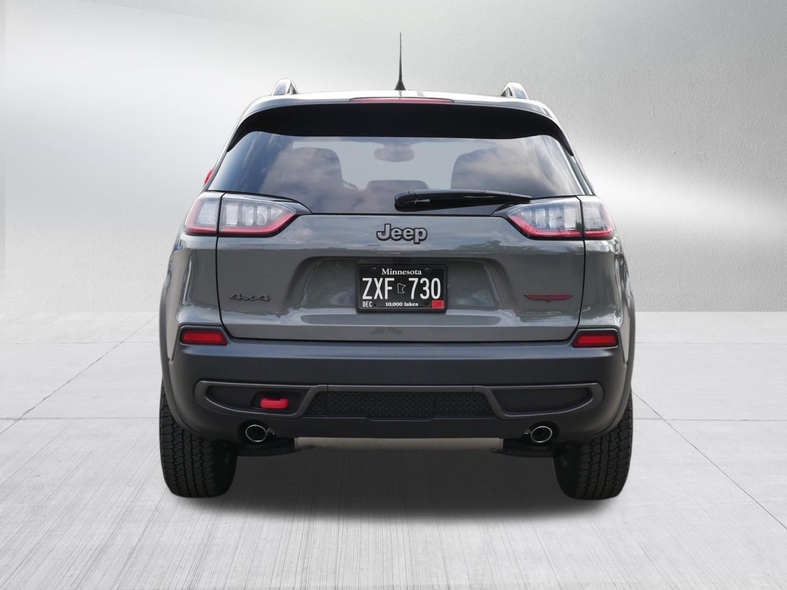 Used 2022 Jeep Cherokee Trailhawk w/ Premium Leather Package AWD/4WD image 6