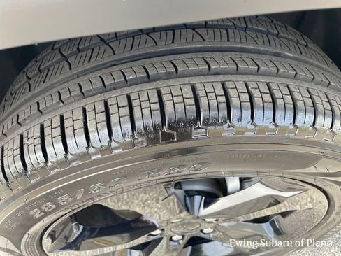 Used 2024 Jeep Grand Cherokee Limited w/ Luxury Tech Group II image 39