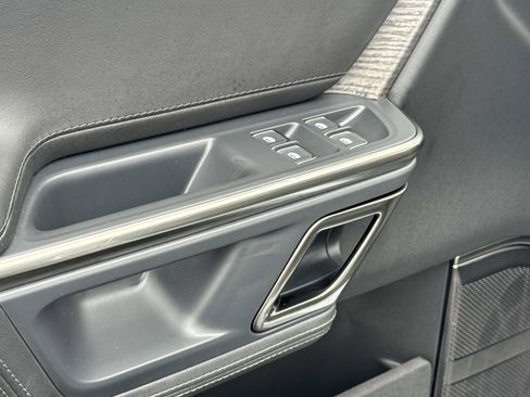 Used 2023 Rivian R1S Adventure image 18