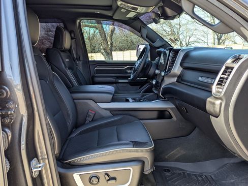 Used 2024 RAM 1500 Laramie image 29