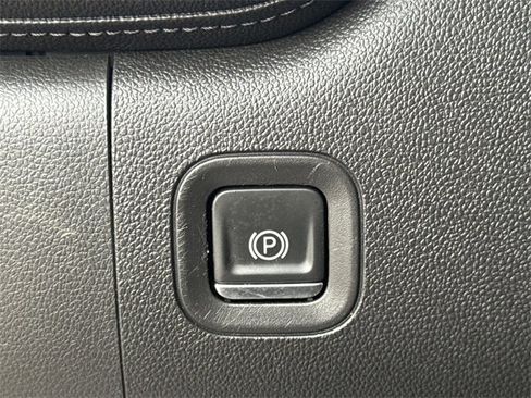 Used 2020 Chevrolet Silverado 1500 LT w/ All-Star Edition image 23