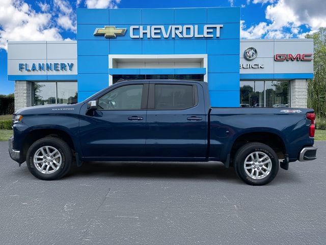 Used 2021 Chevrolet Silverado 1500 LT AWD/4WD image 2