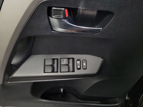 Used 2018 Toyota RAV4 XLE w/ Plus Extra Value Package AWD/4WD image 28