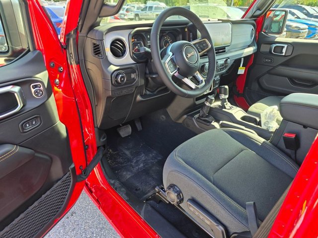 New 2025 Jeep Wrangler Unlimited Sahara w/ Safety Group AWD/4WD image 14