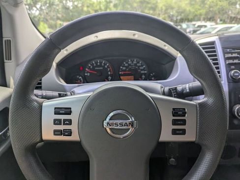 Used 2014 Nissan Frontier SV RWD image 23