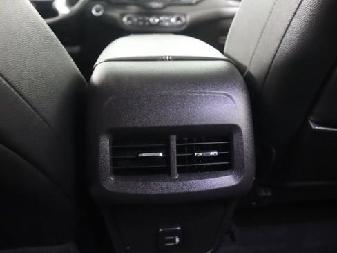 Used 2024 GMC Terrain SLT image 49