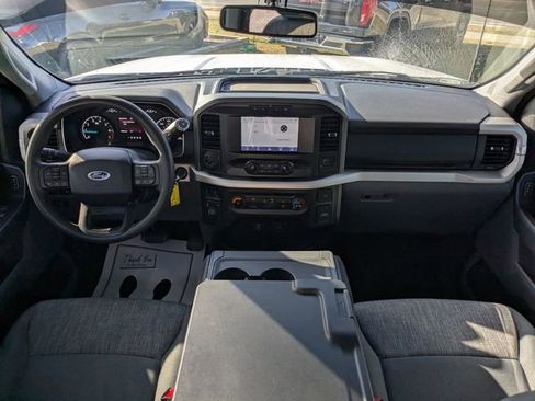 Used 2021 Ford F150 XLT w/ Trailer Tow Package image 14