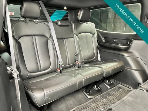 Used 2024 Jeep Wagoneer 4WD image 18