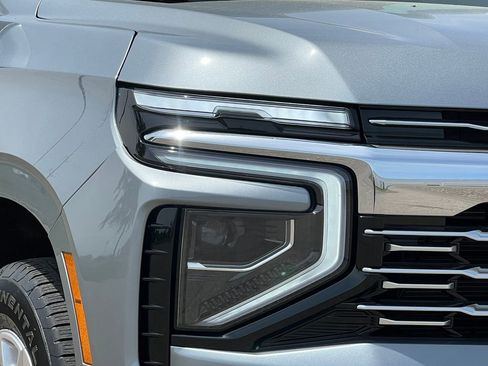Certified 2025 Chevrolet Suburban Premier AWD/4WD image 48