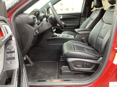 Used 2023 Ford Explorer ST w/ Equipment Group 401A image 8