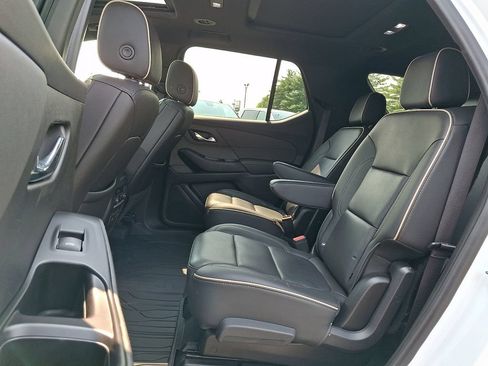 Used 2023 Chevrolet Traverse Premier w/ Redline Edition AWD/4WD image 11