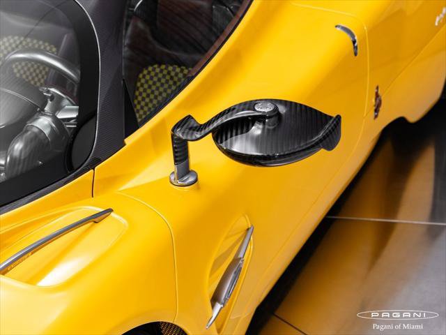 Used 2024 Pagani Utopia RWD image 8