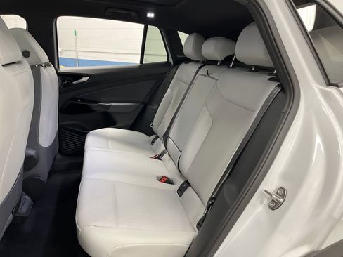 Used 2021 Volkswagen ID.4 Pro S w/ Gradient Package image 30