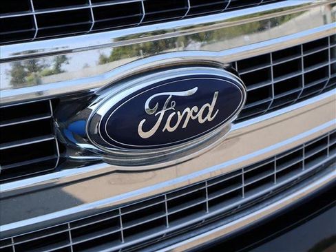 Used 2013 Ford F150 XLT w/ Luxury Equipment Group AWD/4WD image 29