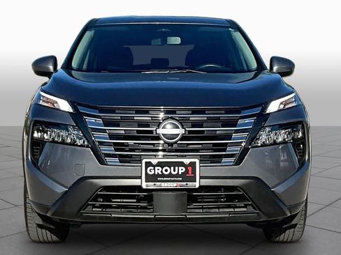 Used 2024 Nissan Rogue SV FWD image 4