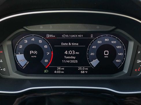 Used 2025 Audi Q3 2.0T Premium image 39