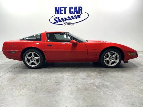 Used 1994 Chevrolet Corvette ZR1 RWD image 2
