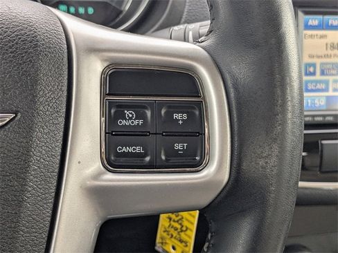 Used 2011 Chrysler 200 Touring image 21