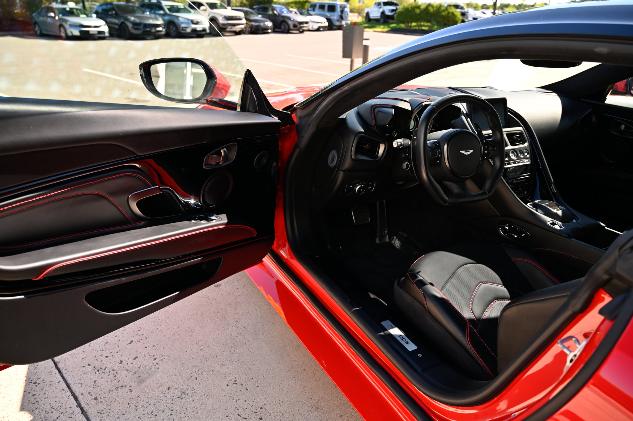 Used 2020 Aston Martin DBS Superleggera RWD image 15