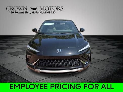 New 2025 Buick Envista Avenir image 2